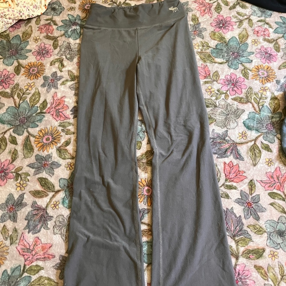 Abercrombie kids Gray Yoga Pants